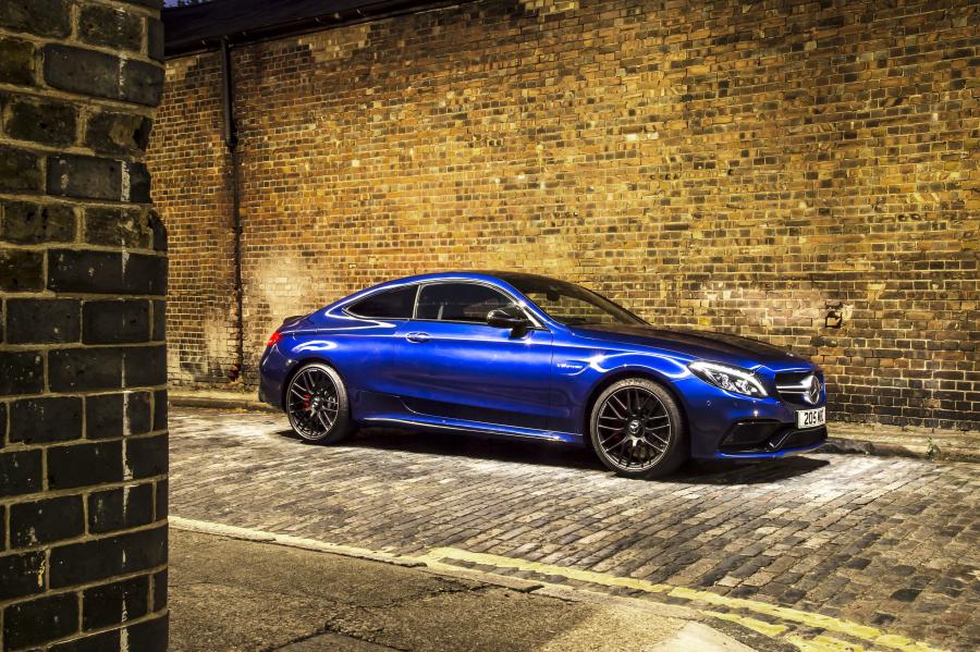  Mercedes-AMG C63 S Coupe 2016 года  (UK) (фото 14 из 30)